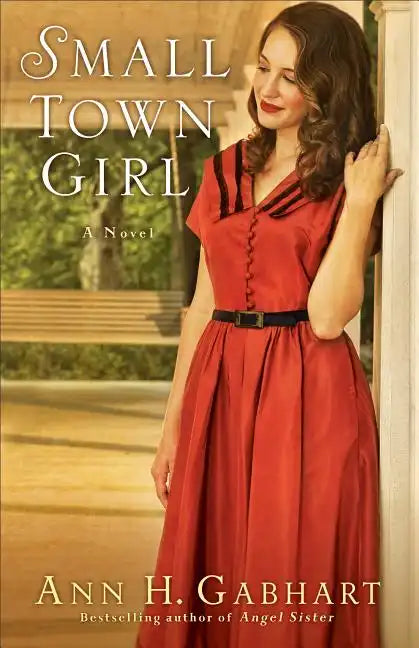 Small Town Girl - Paperback