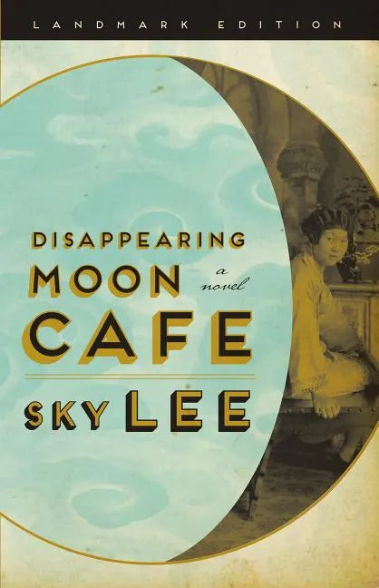 Disappearing Moon Cafe - Paperback