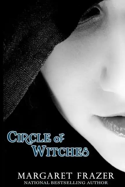 Circle of Witches - Paperback