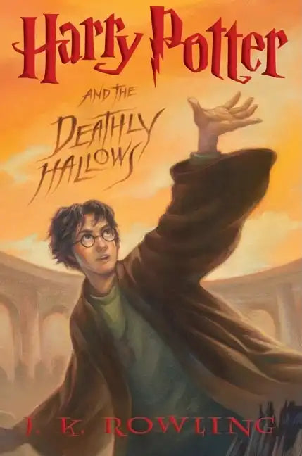 Harry Potter and the Deathly Hallows (Harry Potter, Book 7) - Hardcover