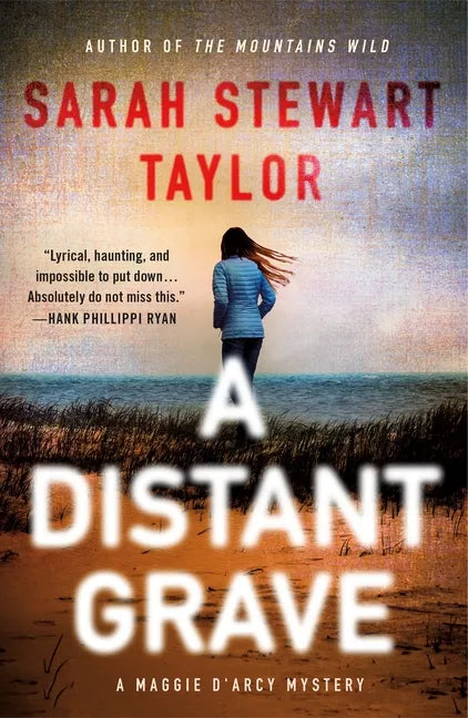 A Distant Grave: A Maggie d'Arcy Mystery - Paperback