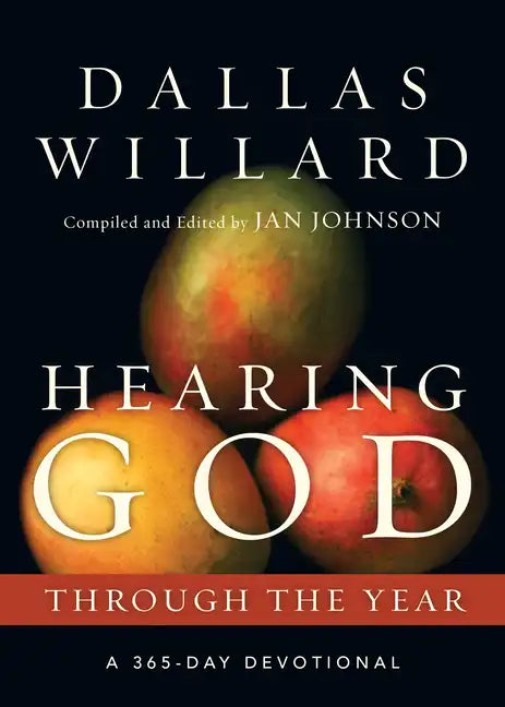 Hearing God Through the Year: A 365-Day Devotional - Paperback