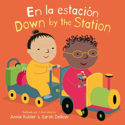 En La Estación/Down by the Station - Board Book