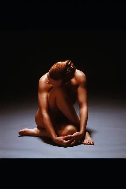 Chronic: A Comprehensive Guide to Thriving While Living with a Chronic Illness - Paperback