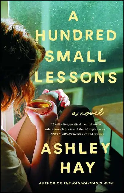 A Hundred Small Lessons - Paperback