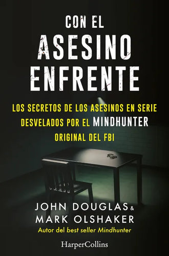Con el asesino enfrente - Paperback