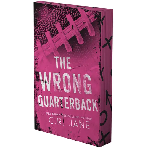 The Wrong Quarterback: A Football Romance - Paperback