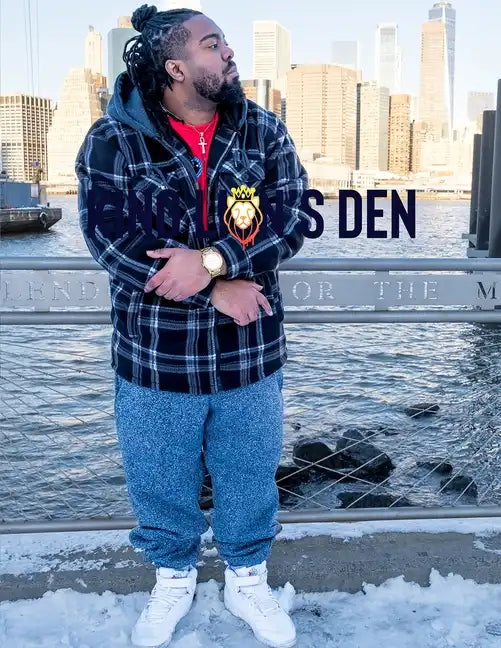 King Lion's Den - Paperback