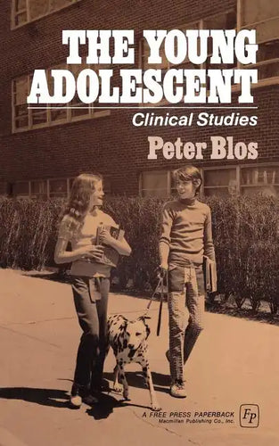 The Young Adolescent: Clinical Studies - Paperback