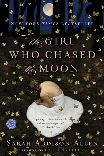 The Girl Who Chased the Moon - Paperback