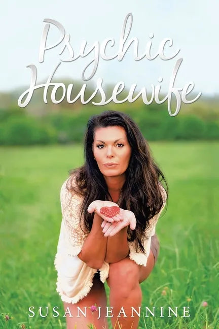 Psychic Housewife - Paperback