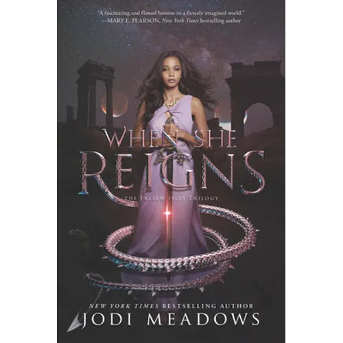 When She Reigns - Paperback