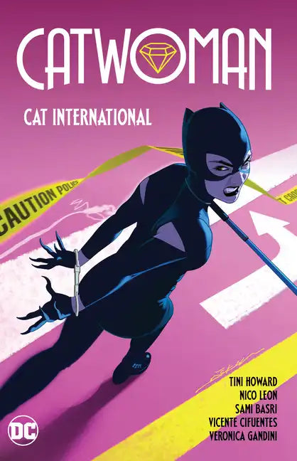 Catwoman Vol. 2: Cat International - Paperback