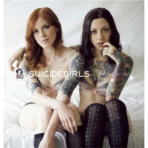 Suicidegirls: Hard Girls, Soft Light - Hardcover