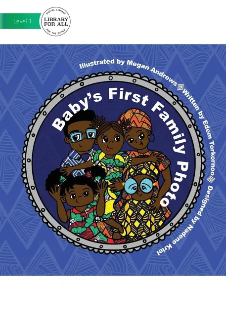 Baby's First Family Photo - Paperback