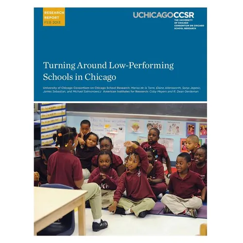 Turning Around Low-Performing Schools in Chicago - Paperback