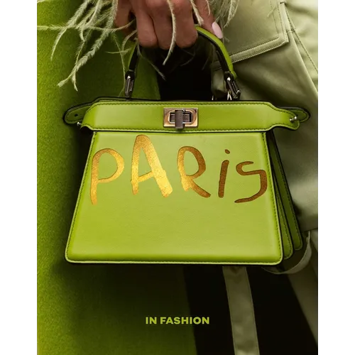 Paris. in Fashion - Hardcover
