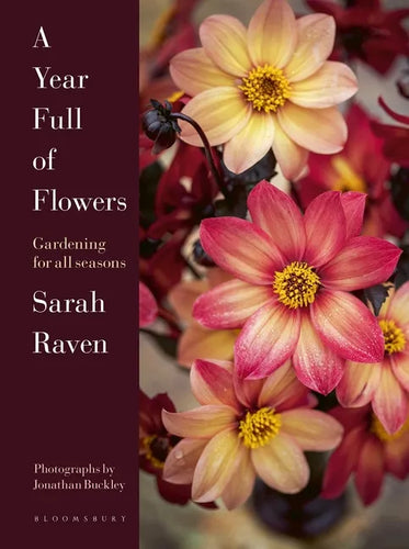 A Year Full of Flowers: Gardening for All Seasons - Hardcover