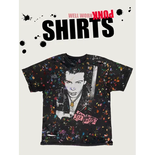 Well Worn: 500 Beat to Shit + Raw Punk Shirts - Paperback