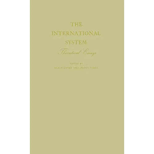 The International System: Theoretical Essays - Hardcover