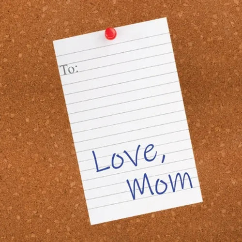 Love, Mom: A personal note of ever-lasting love - Paperback