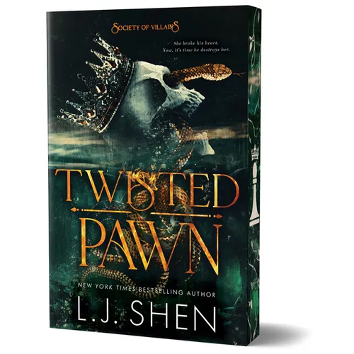 Twisted Pawn (Deluxe Edition) - Paperback