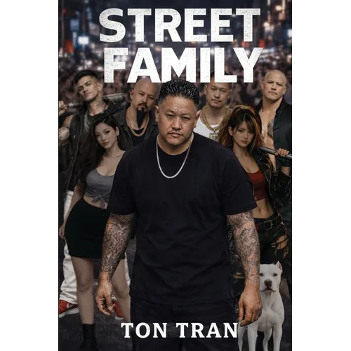 Street Family - Paperback